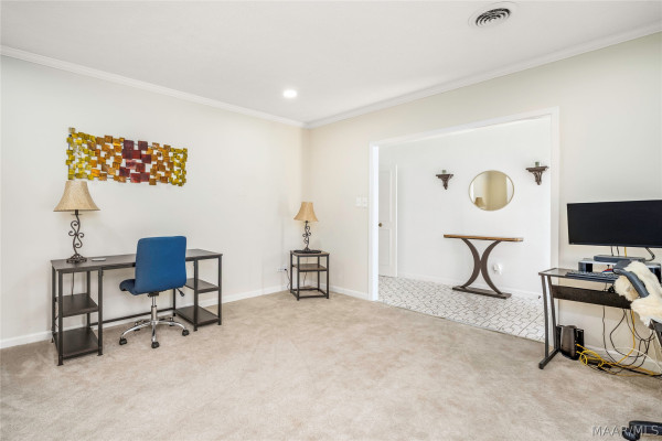 447 Arrowhead Drive
