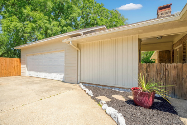 447 Arrowhead Drive