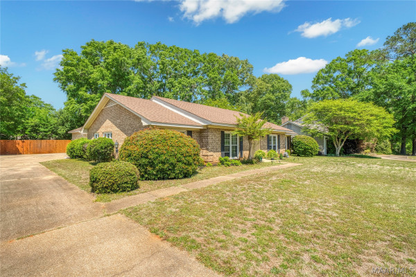 447 Arrowhead Drive