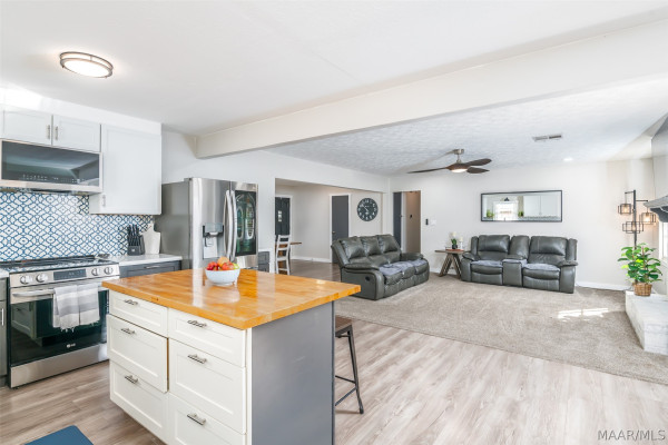 3890 Beardsley Drive