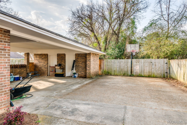 3890 Beardsley Drive