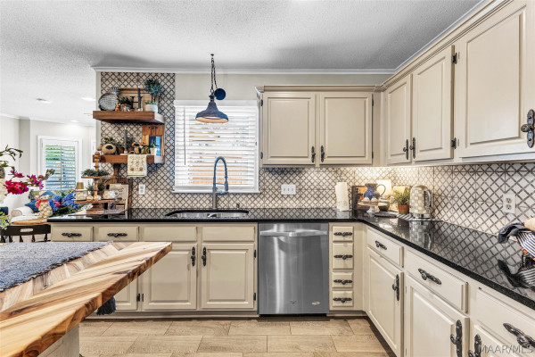 7807 Halcyon Forest Trail