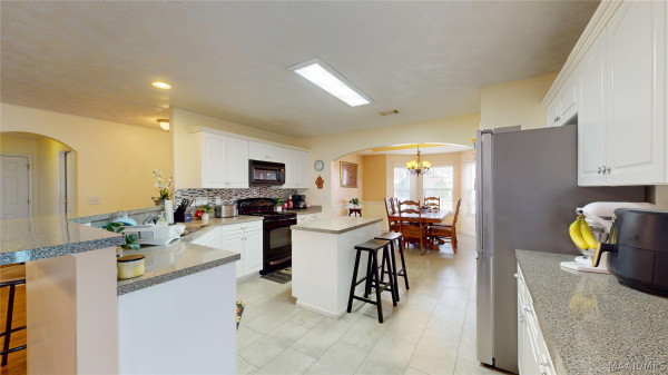 610 Linden Lane