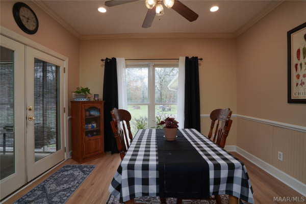 705 YELLOWSTONE Drive