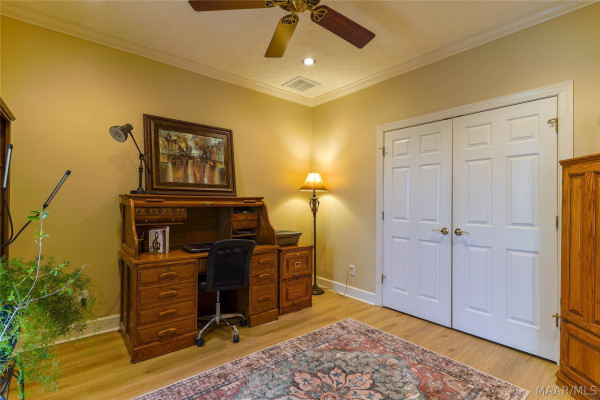 705 YELLOWSTONE Drive