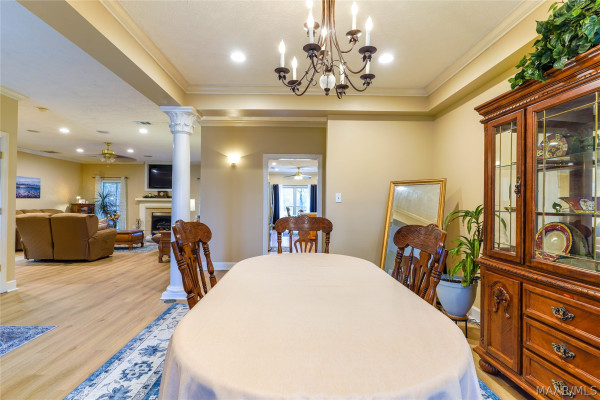 705 YELLOWSTONE Drive