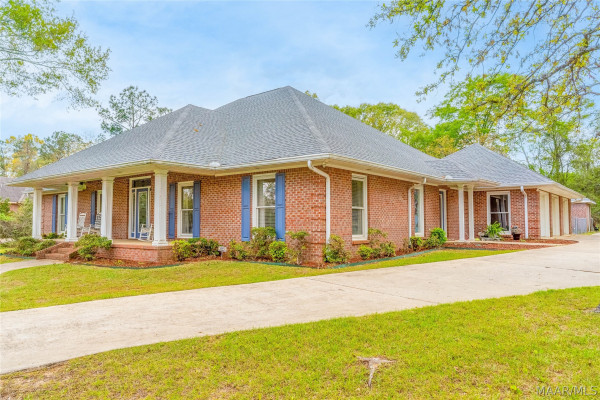 705 YELLOWSTONE Drive