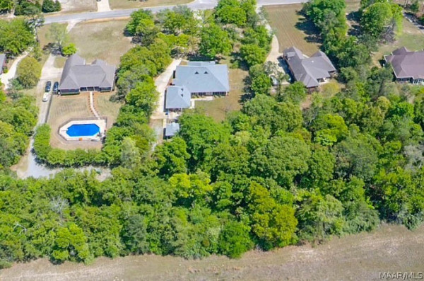 705 YELLOWSTONE Drive