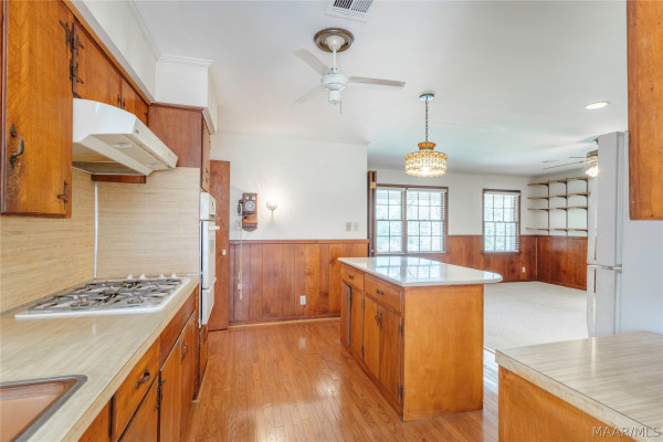 3706 Princess Ann Street