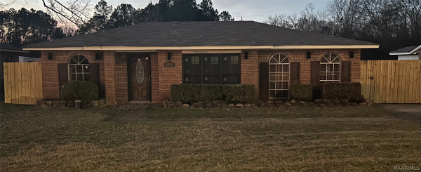 921 Oakbrook Drive