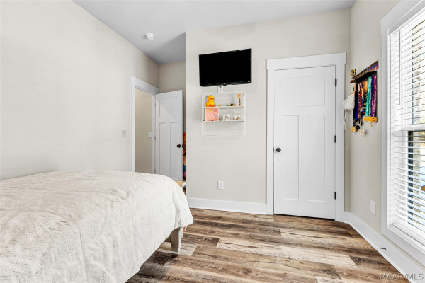 68 River Stone Court