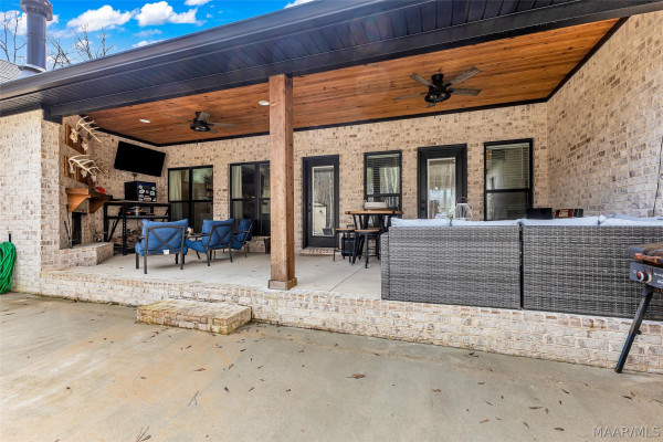 68 River Stone Court