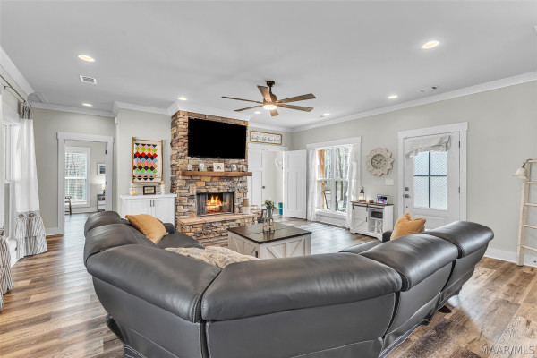 68 River Stone Court