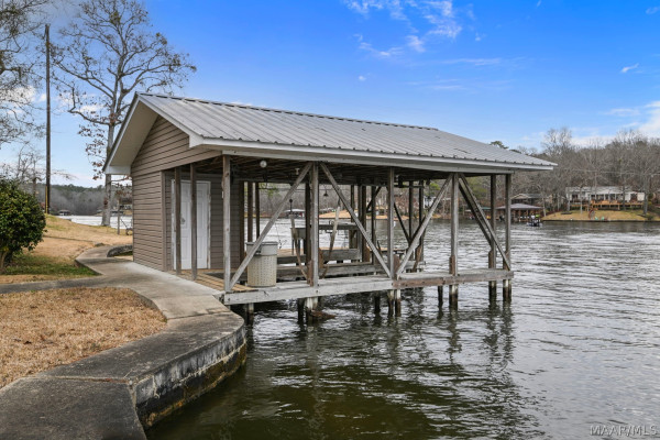 723 Shepherd Road