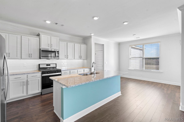 2245 Crossroads Pass