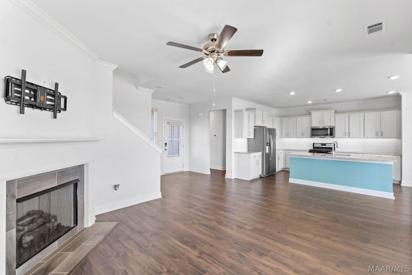 2245 Crossroads Pass