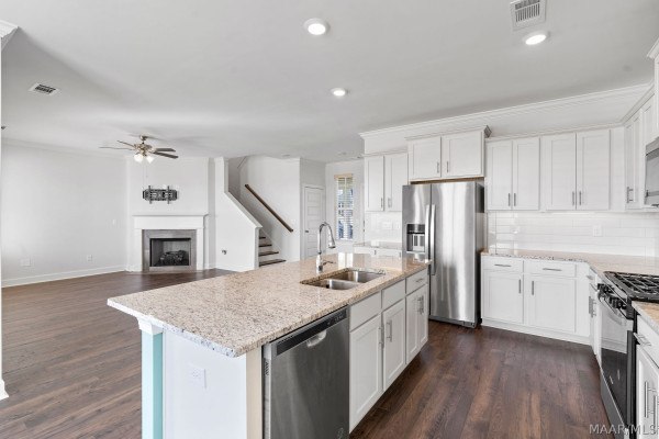 2245 Crossroads Pass