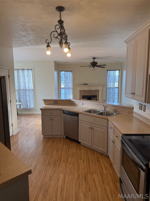 1524 Melissa Lane
