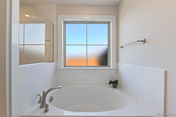 380 Crushing Heights