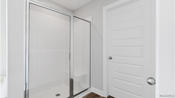 6044 Cunningham Trail