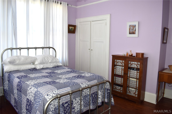 1287 S Lawrence Street