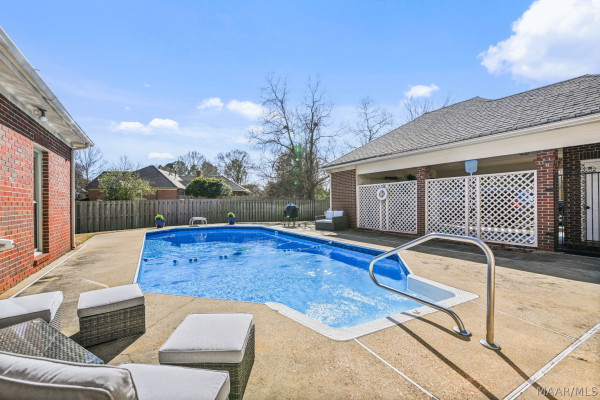 9430 HUNTINGDON Court