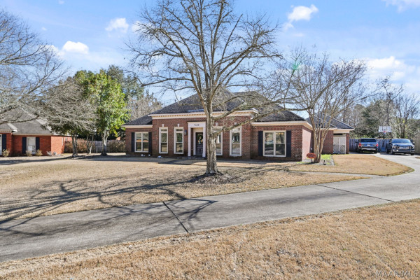 9430 HUNTINGDON Court