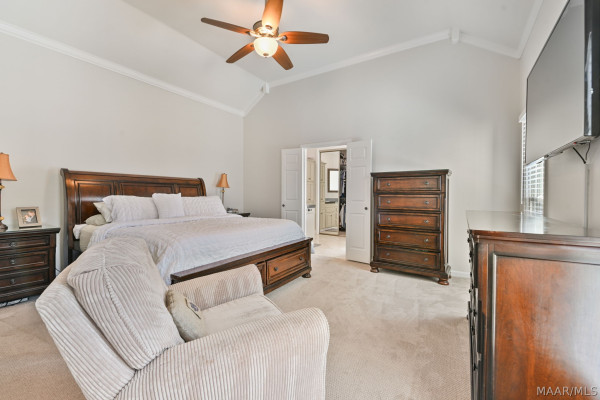 9430 HUNTINGDON Court