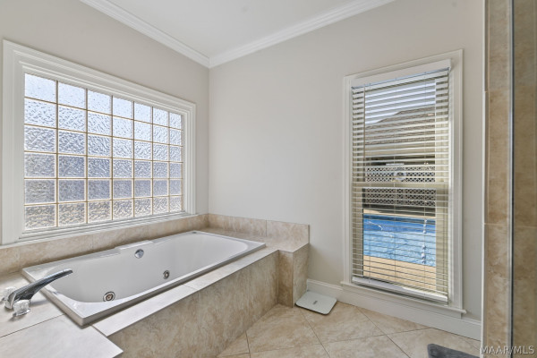 9430 HUNTINGDON Court