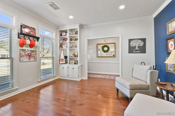 9430 HUNTINGDON Court