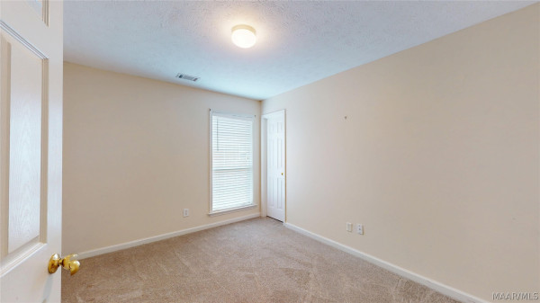 1125 AUTUMN RIDGE Road