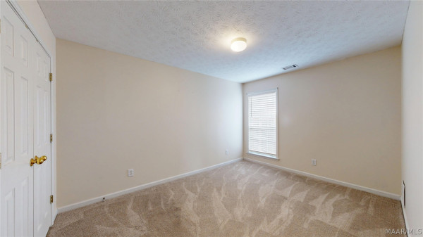 1125 AUTUMN RIDGE Road