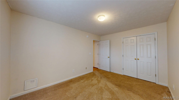 1125 AUTUMN RIDGE Road