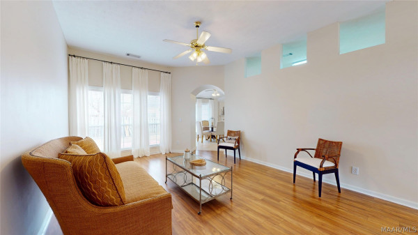 1125 AUTUMN RIDGE Road