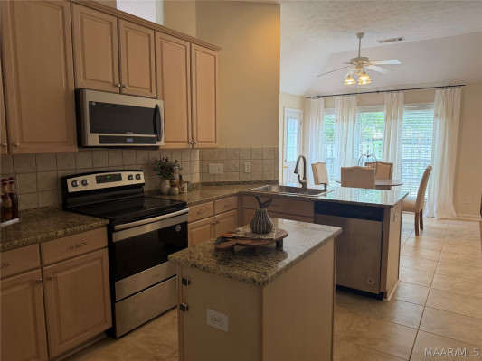 1125 AUTUMN RIDGE Road