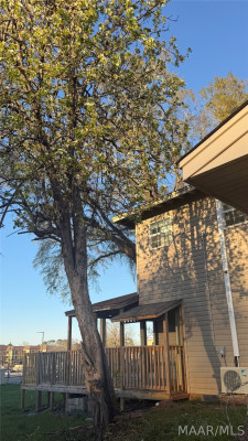 1348 Hillman Street