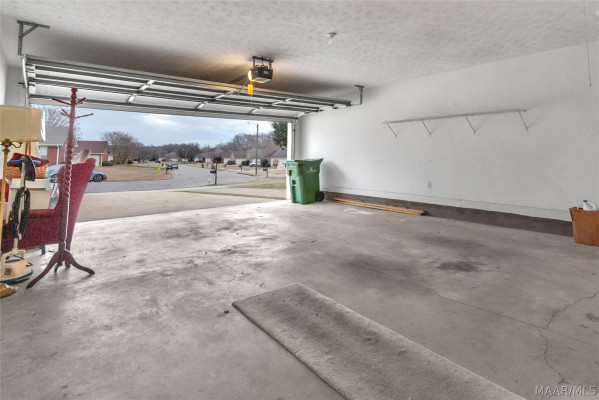 1018 AUTUMN RIDGE Road