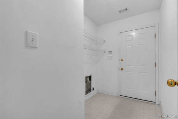 1018 AUTUMN RIDGE Road