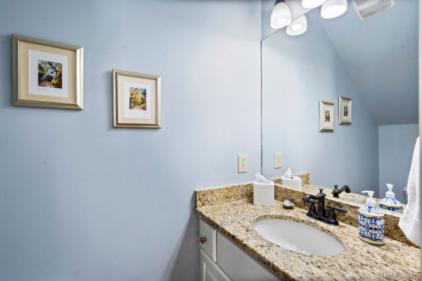 84 BRIGHT SPOT Street