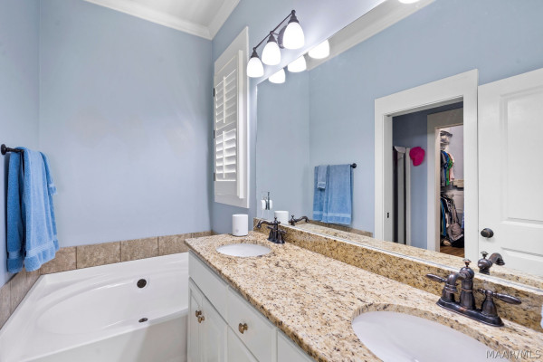 84 BRIGHT SPOT Street