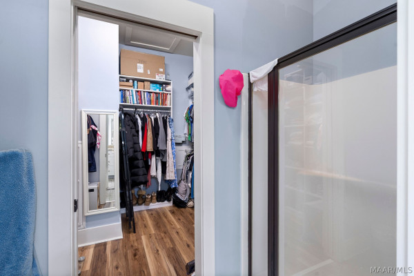 84 BRIGHT SPOT Street