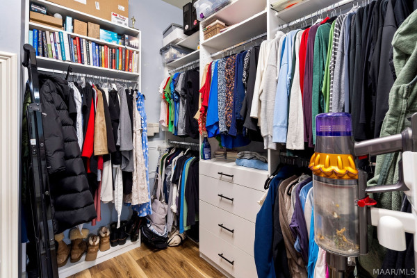 84 BRIGHT SPOT Street