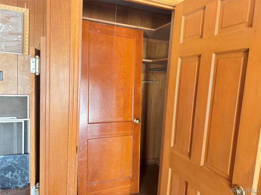 2721 S Colonial Drive