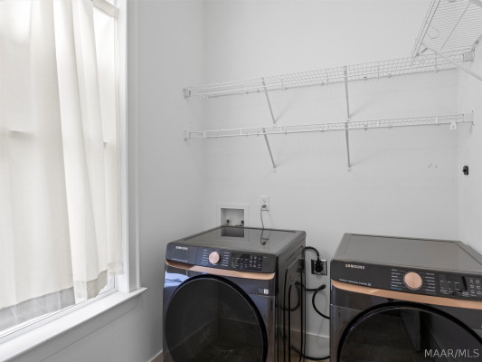 87 Double Oak Avenue