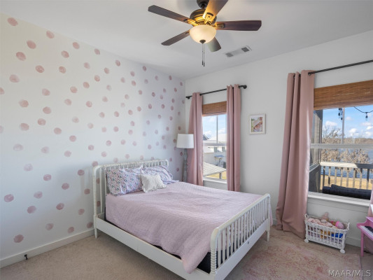 87 Double Oak Avenue