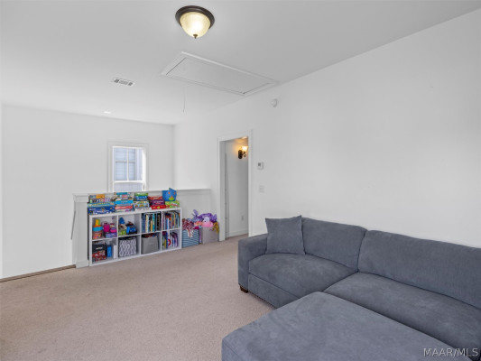 87 Double Oak Avenue