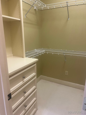 7048 Mid Pines