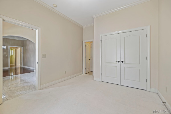 7048 Mid Pines