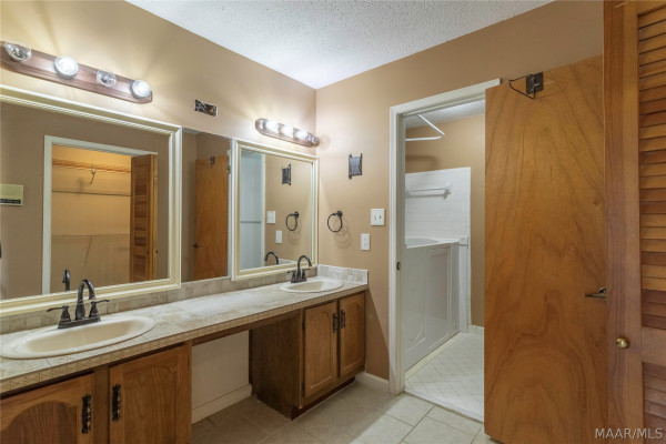 106 Saccapatoy Drive