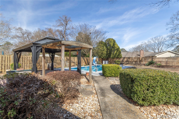 106 Saccapatoy Drive